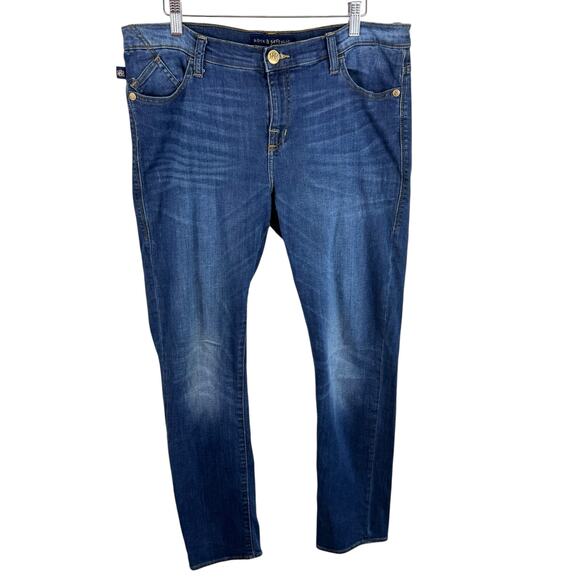 Rock & Republic Berlin Cotton Blend Medium Wash Mid Rise Studded Jeans Size 16 - Picture 1 of 7